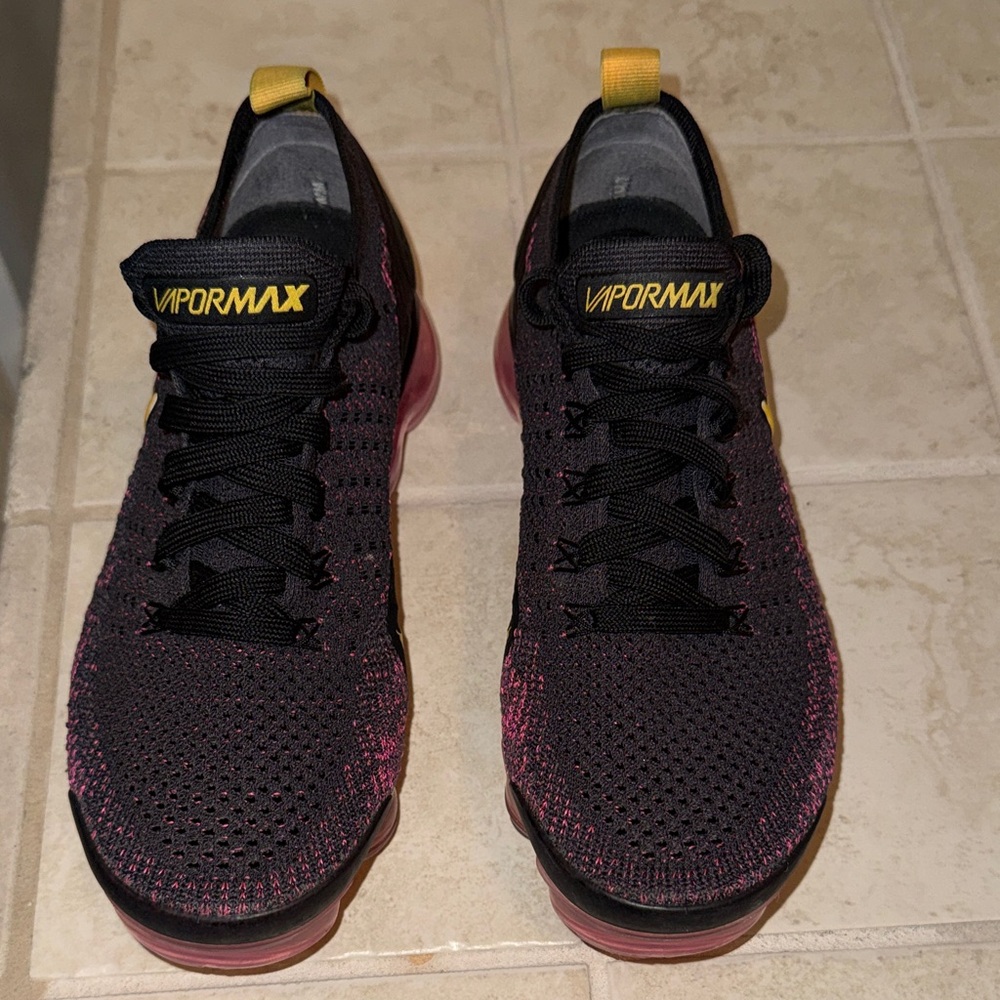 Nike Vapormax Black and Pink Sneakers